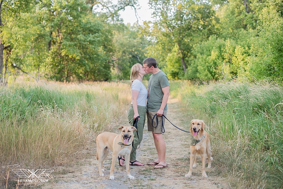 Fargo dog photographer, couples and pets