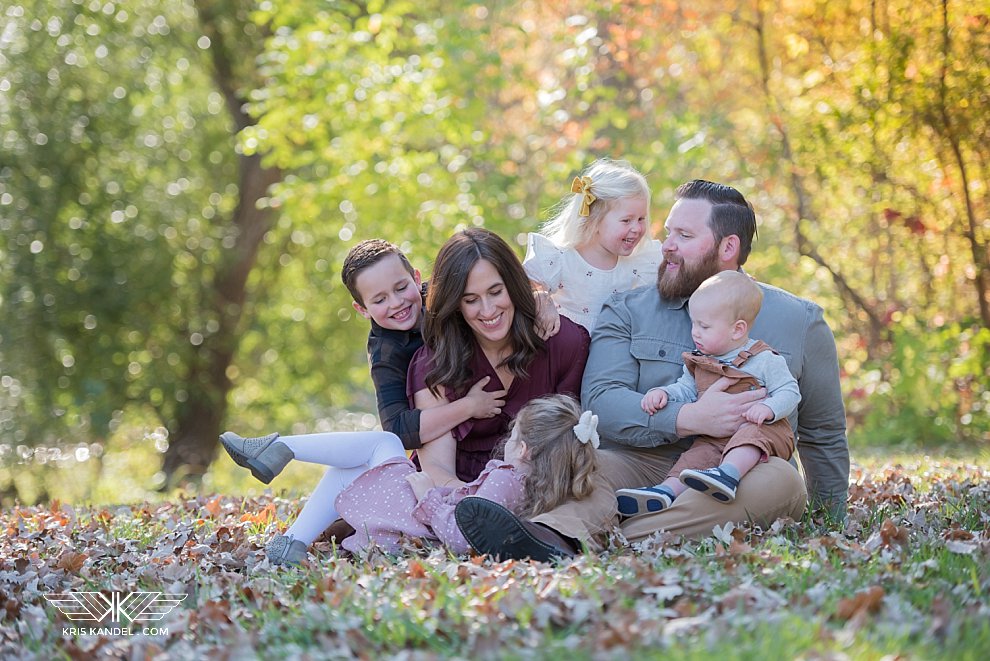 Fargo Family Photos by Kris Kandel, snuggles in the leaves