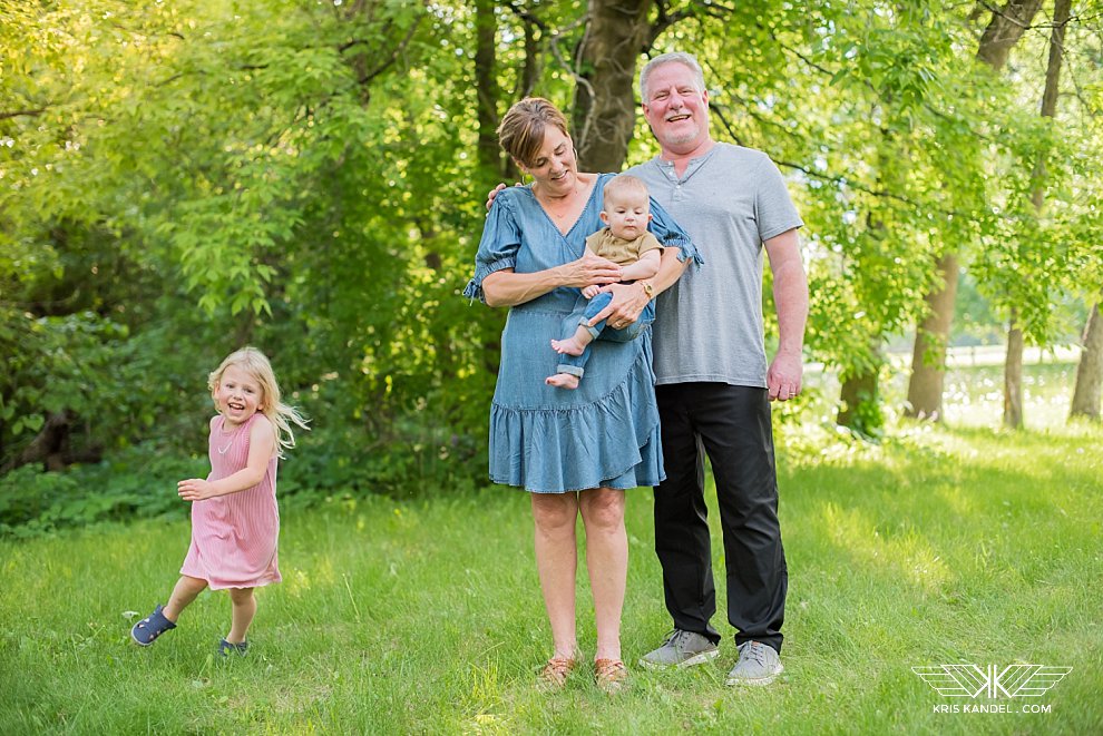 Fargo Family Photographer takes pictures of grandparents and their grandkids