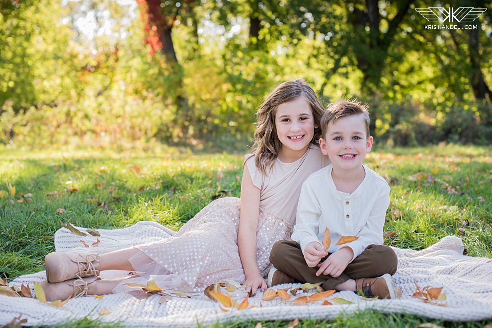 Fargo Family Photographer Kris Kandel captures a sweet session along the red river